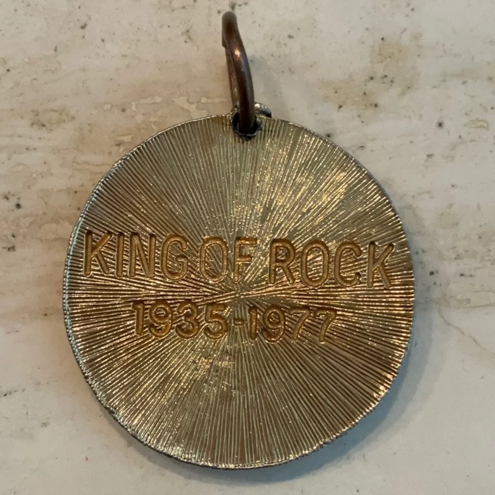 Elvis Presley King Of Rock 1935 - 1977 Pendant Gold Medallion Charm Vintage